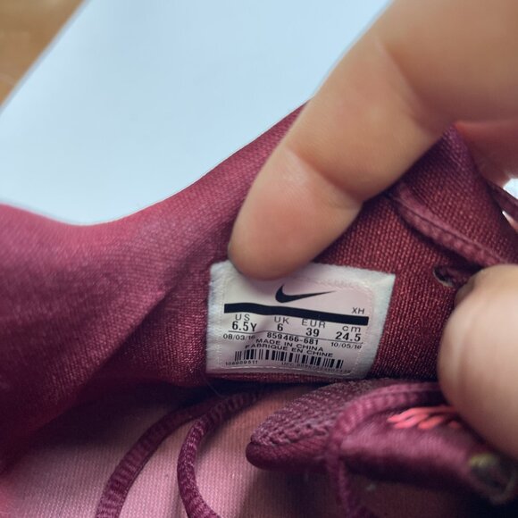 Nike Kyrie 3 Team Red / Hot Punch 2016 Basketball Shoes 859466-681 Size 6.5Y - Picture 14 of 16